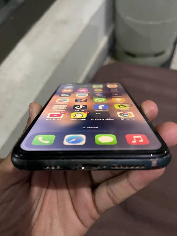 I phone xs max 2