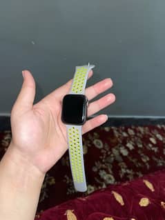 Apple watch series 4