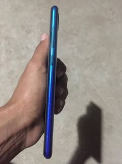 I am selling my phone Huawei y7 prime