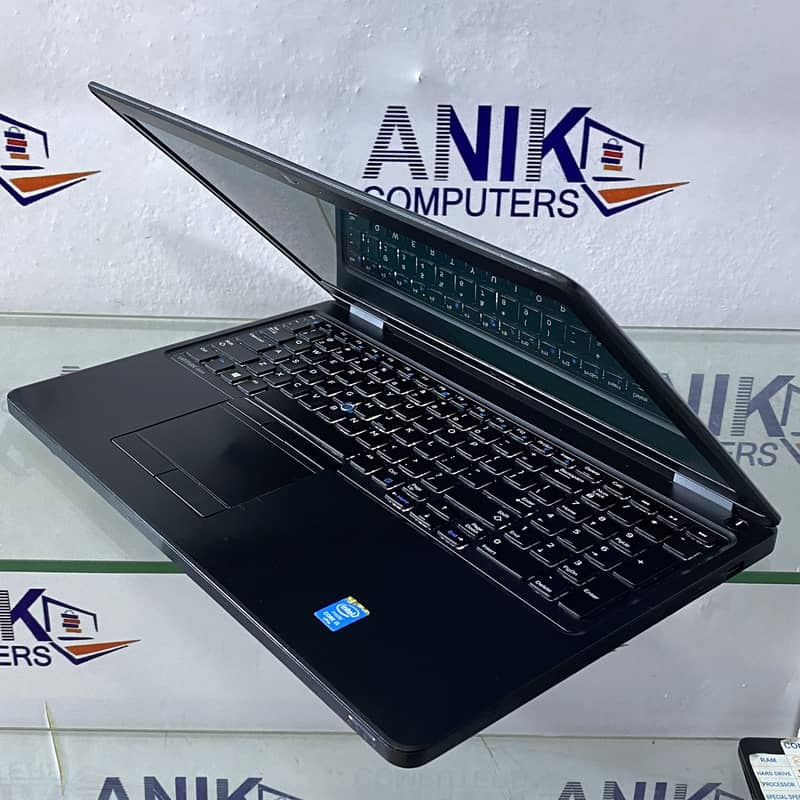 DELL Latitude E5550 0