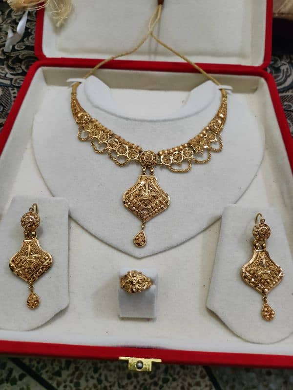 GOLD SET FOR SALE 4