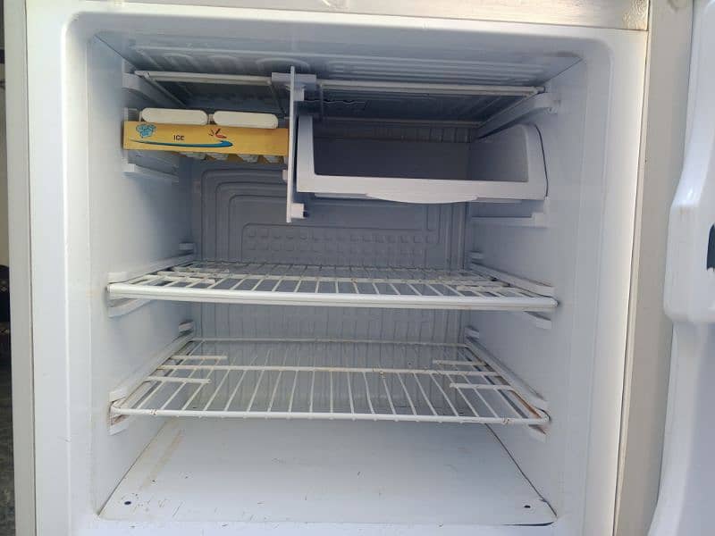 Refrigerator 1