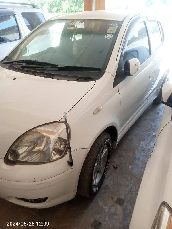 Toyota Vitz 2004 6