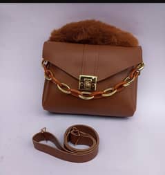 chunky chain purse with fur