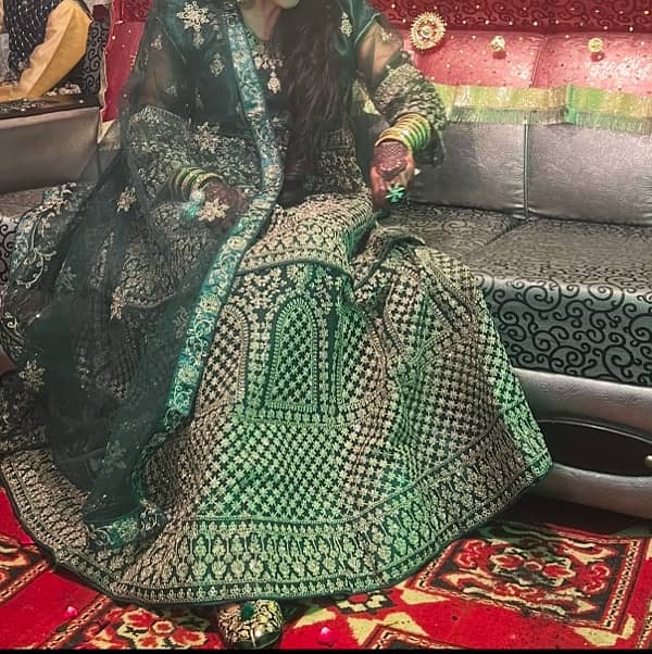 mehndi  lehnga 1