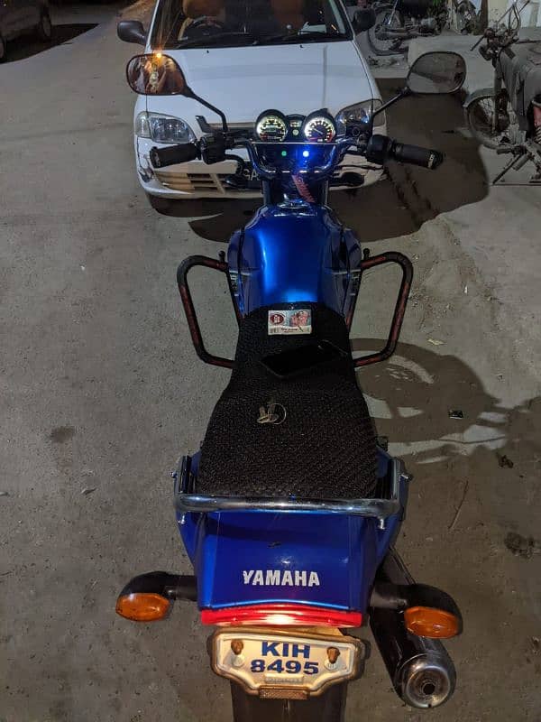 Yamaha YBR 125 5