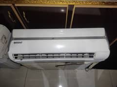 ORIENT SPLIT AC 1 TON IN EXCELLENT CONDITION