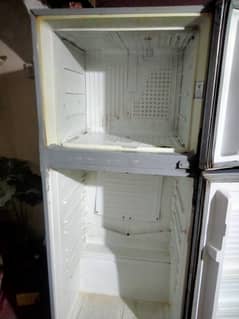 DAWLANCE REFRIGERATOR FULL SIZE, WORKING CONDITION