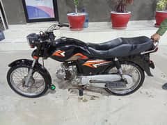 I'm selling my bike super power deluxe  03703521448