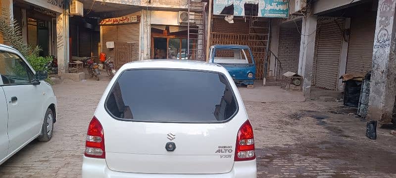 Suzuki Alto 2011 4