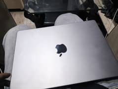 i7 i9 M1 M2 M3 Apple MacBook Pro air qty available