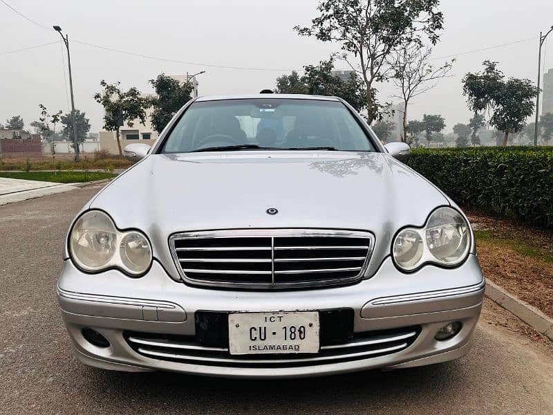 Mercedes C Class 2007 1