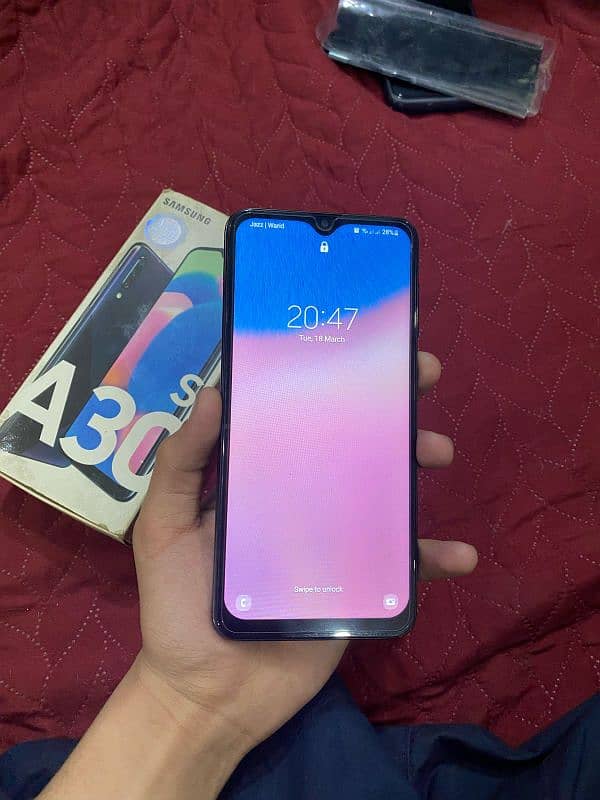 Samsung Galaxy a30s 0