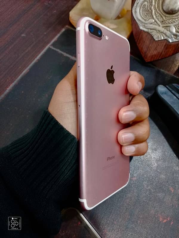 i phone 7 plus 4