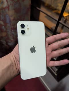 Apple iPhone 12