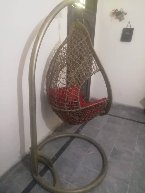 swinging chair 0