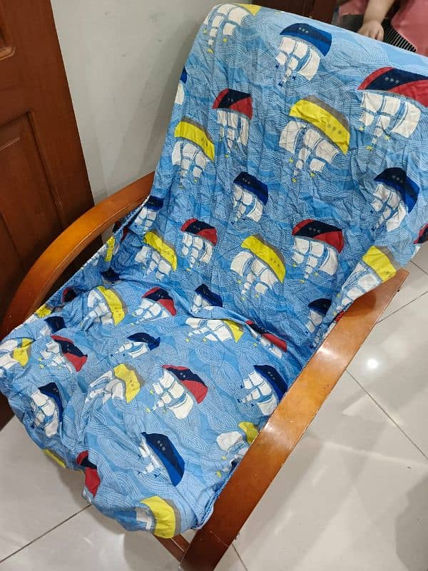 purchased from habit good quality of chair 0