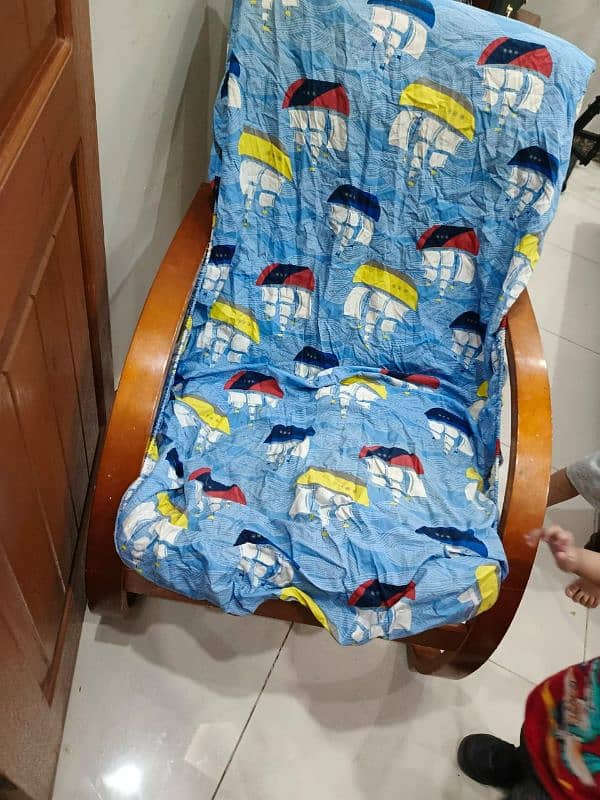 purchased from habit good quality of chair 1
