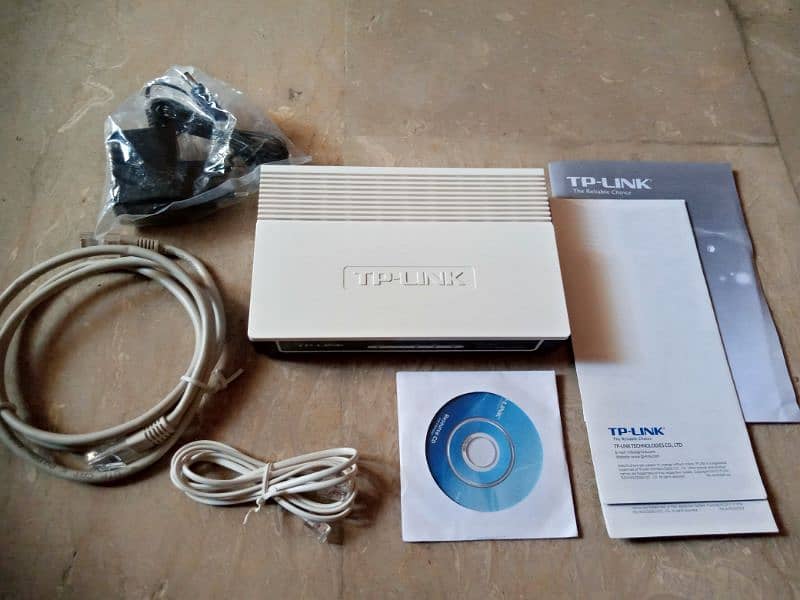 TP Link Wifi Router 0