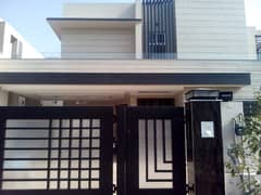 DHA Phase 4,28 Marla Upper Portion Separate Gate For Rent