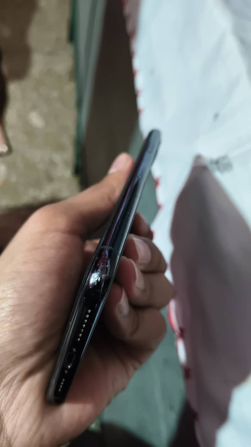 Apple iPhone 11 Pro Max 7