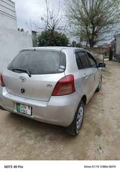 Toyota Vitz 2006 for sale full option car in good genuine condition.