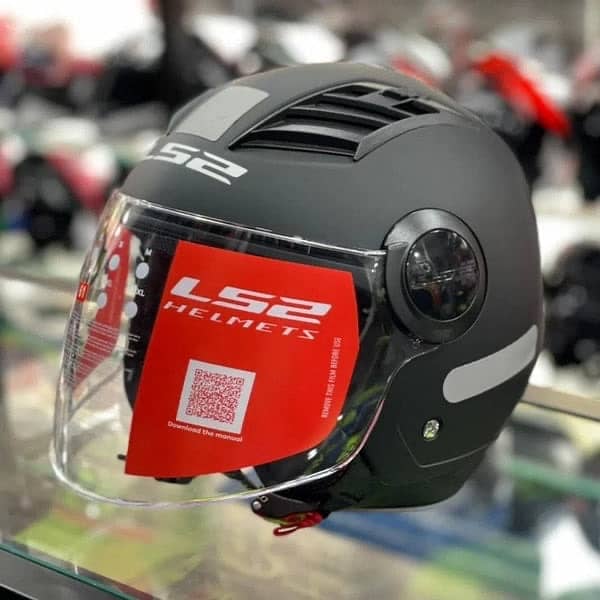 LS2 helmet XXL size 1