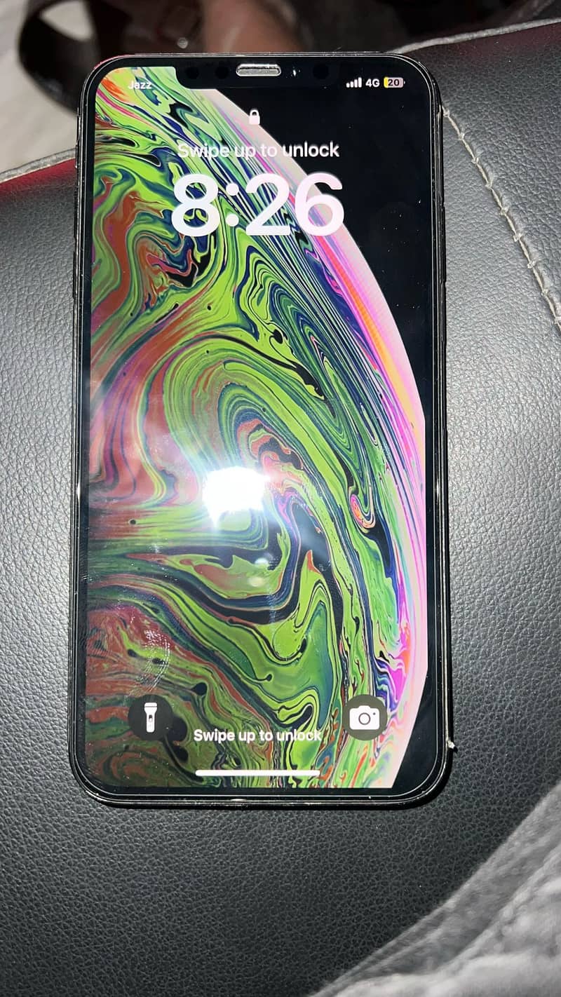 Apple iPhone XS Max 1