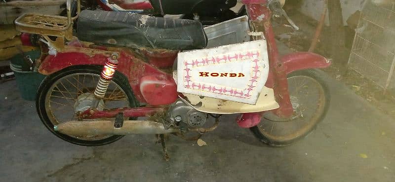 Honda C50 bike for sale 0