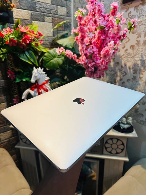 Macbook Pro 2019 0