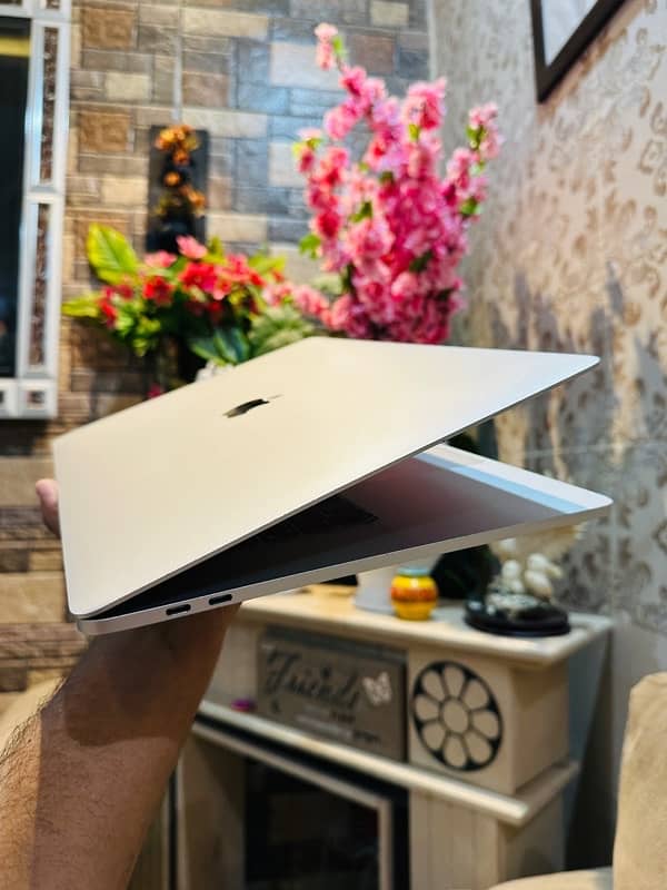 Macbook Pro 2019 5