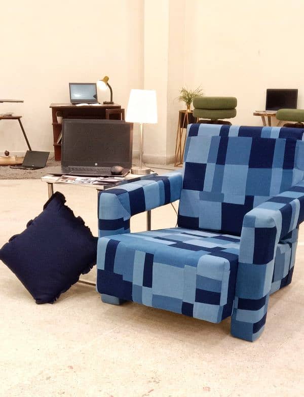 relaxing armchair , relaxer sofa 1