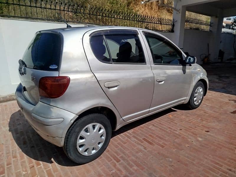 Toyota Vitz 2003 1500cc 4