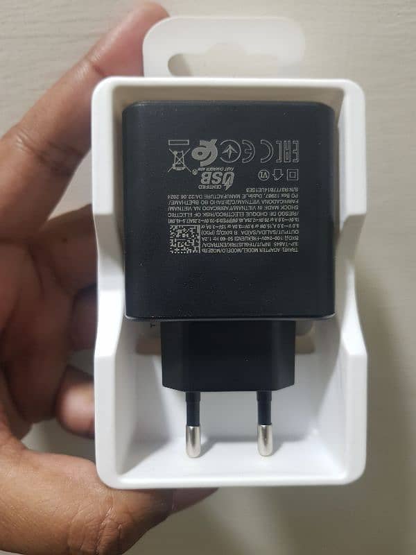 Samsung 45w PD Adapter 1