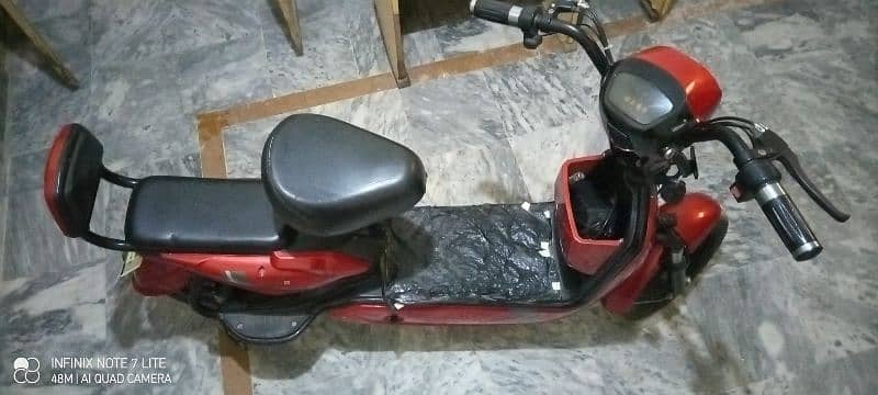 ELECTRIC SCOOTY 3