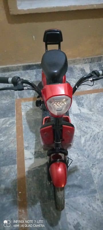 ELECTRIC SCOOTY 4