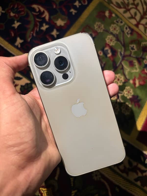 iphone 15 pro with box 1