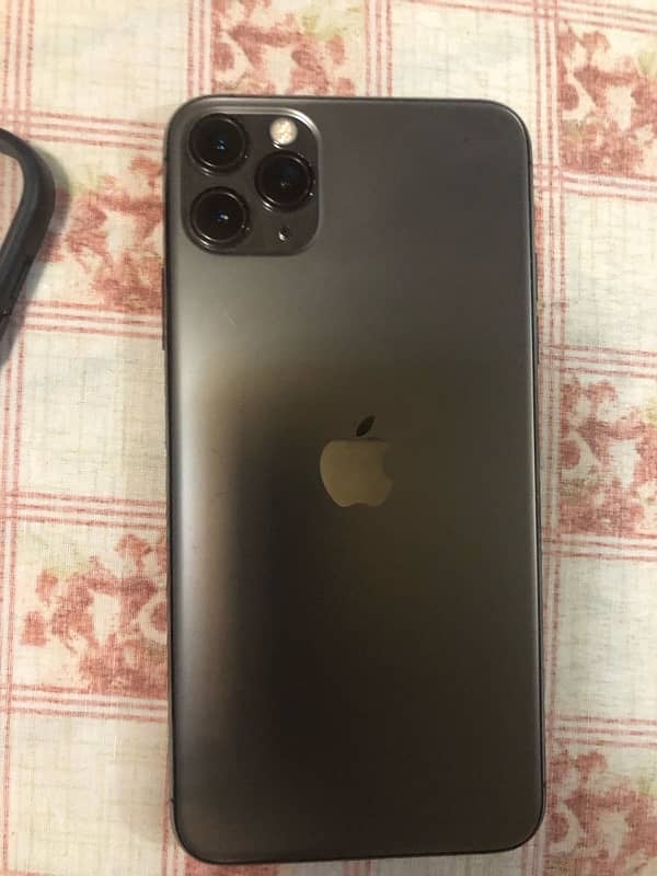 iPhone 11 Pro Max 2