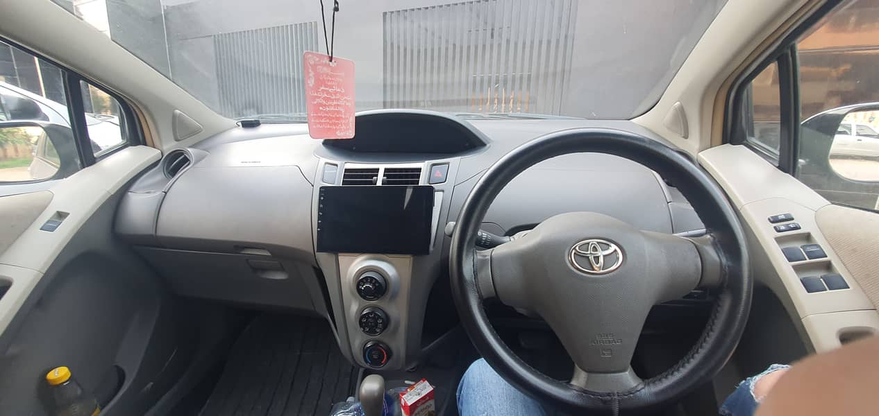 Toyota Vitz 2008 4