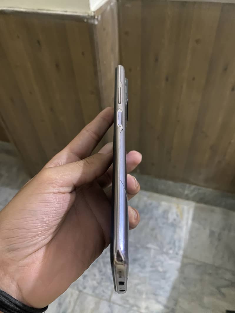 Infinix Note 10 pro 3