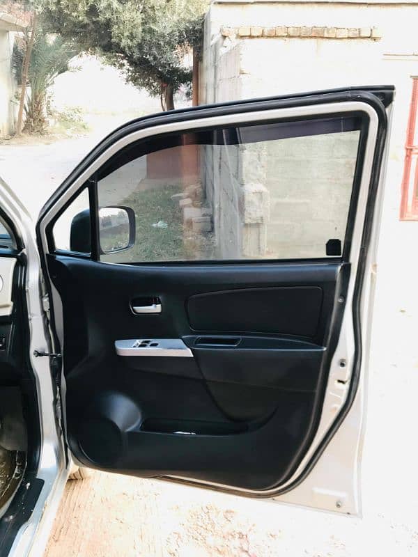 Suzuki Wagon R 2017 10