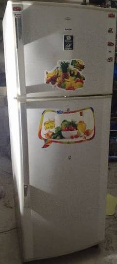 Dawlance  fridge for sale 9/10 03032688064