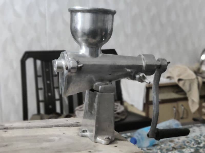 Hand Juicer Machine 0