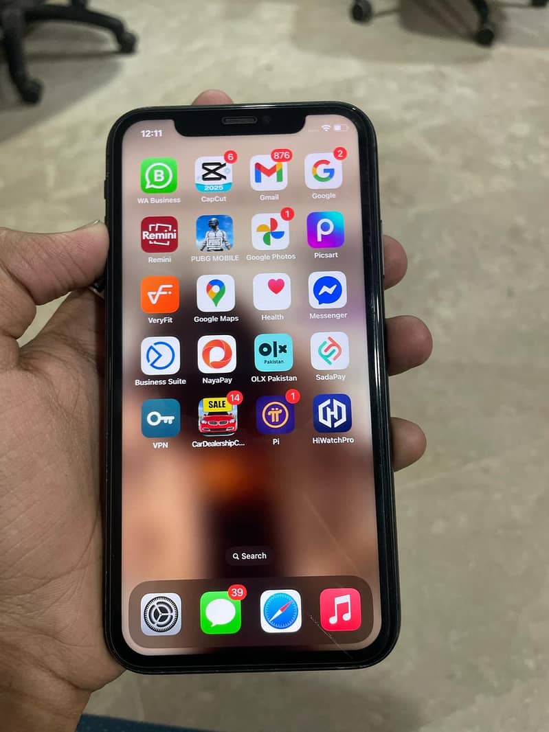 Apple iPhone 11 0