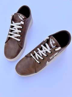 Men's synthetic leather sneakers