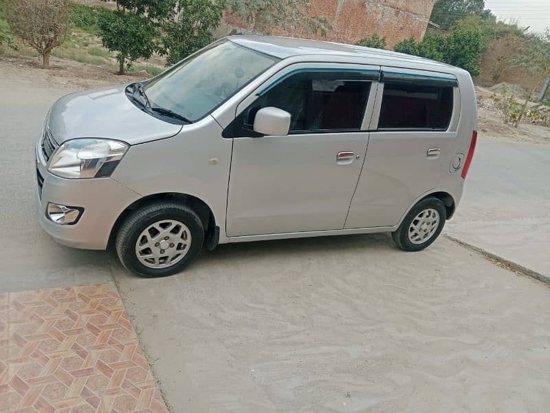 Suzuki Wagon R 2021 15