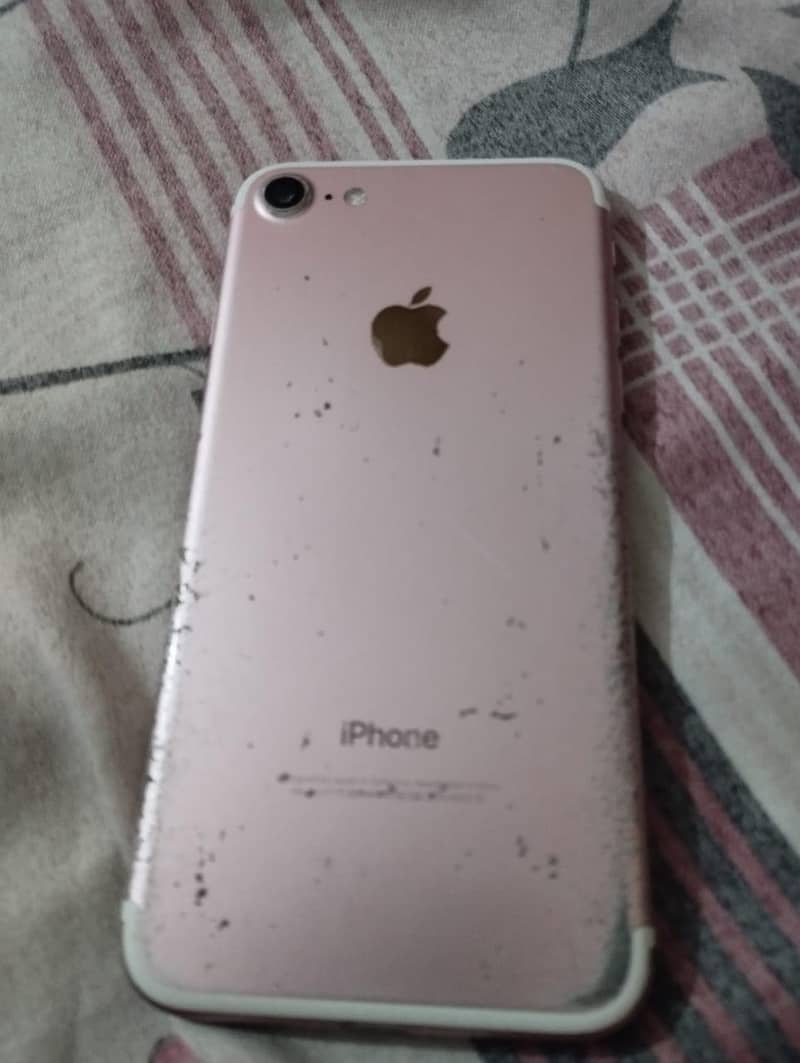 Apple iPhone 7 3