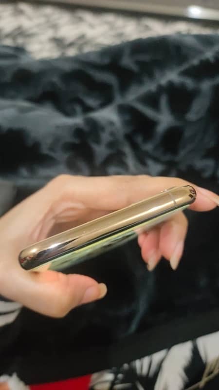 iphone 11 pro max 256gb non pta 3