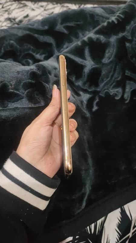 iphone 11 pro max 256gb non pta 4