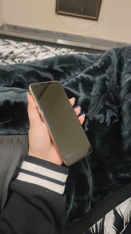 iphone 11 pro max 256gb non pta 5